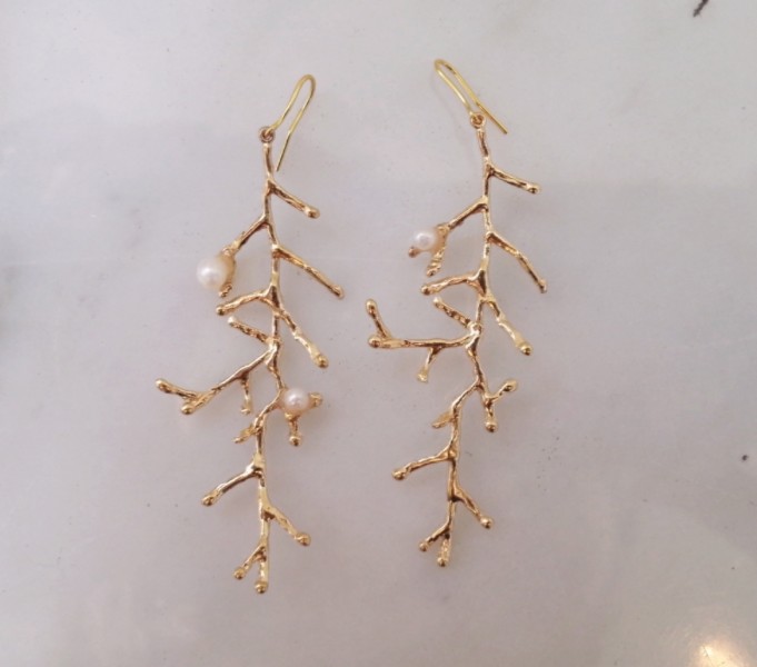 Twiggy earrings with pearls